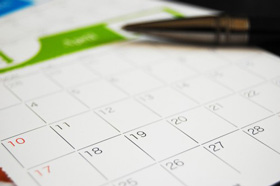 日程調整可能をイメージしたカレンダーの写真