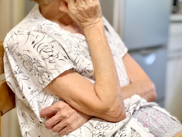 認知症の親の名義変更ができない！？その理由と対処法 ～川西市・宝塚市の相続専門家が教える「成年後見制度」～